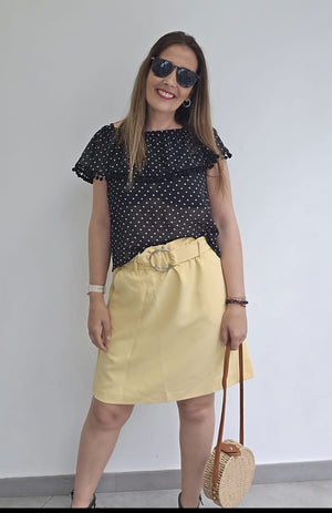 Falda hebilla amarilla