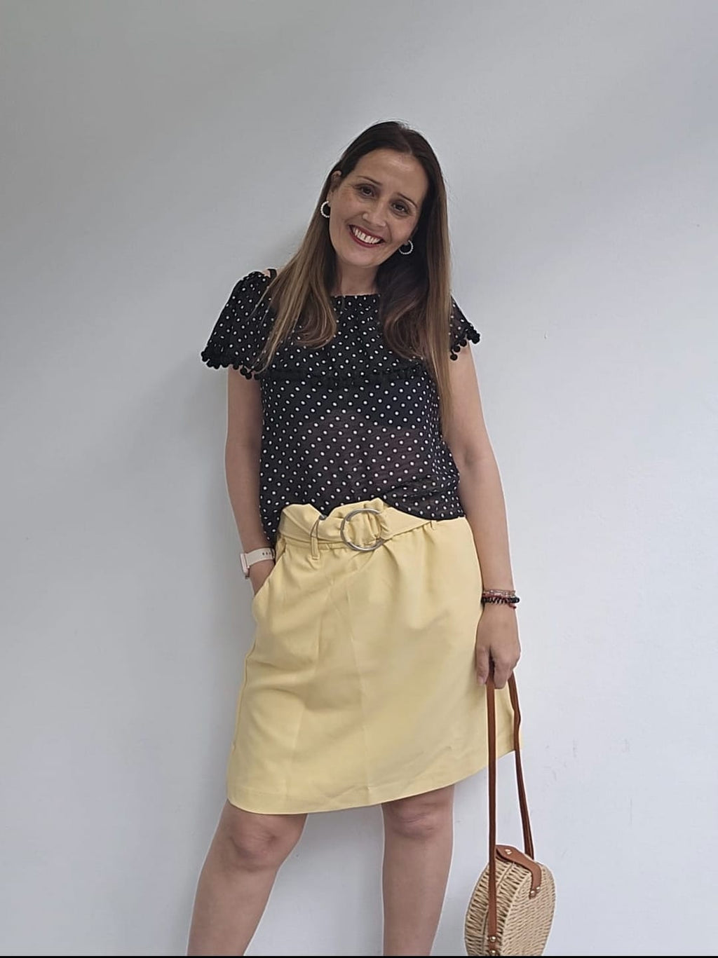 Falda hebilla amarilla