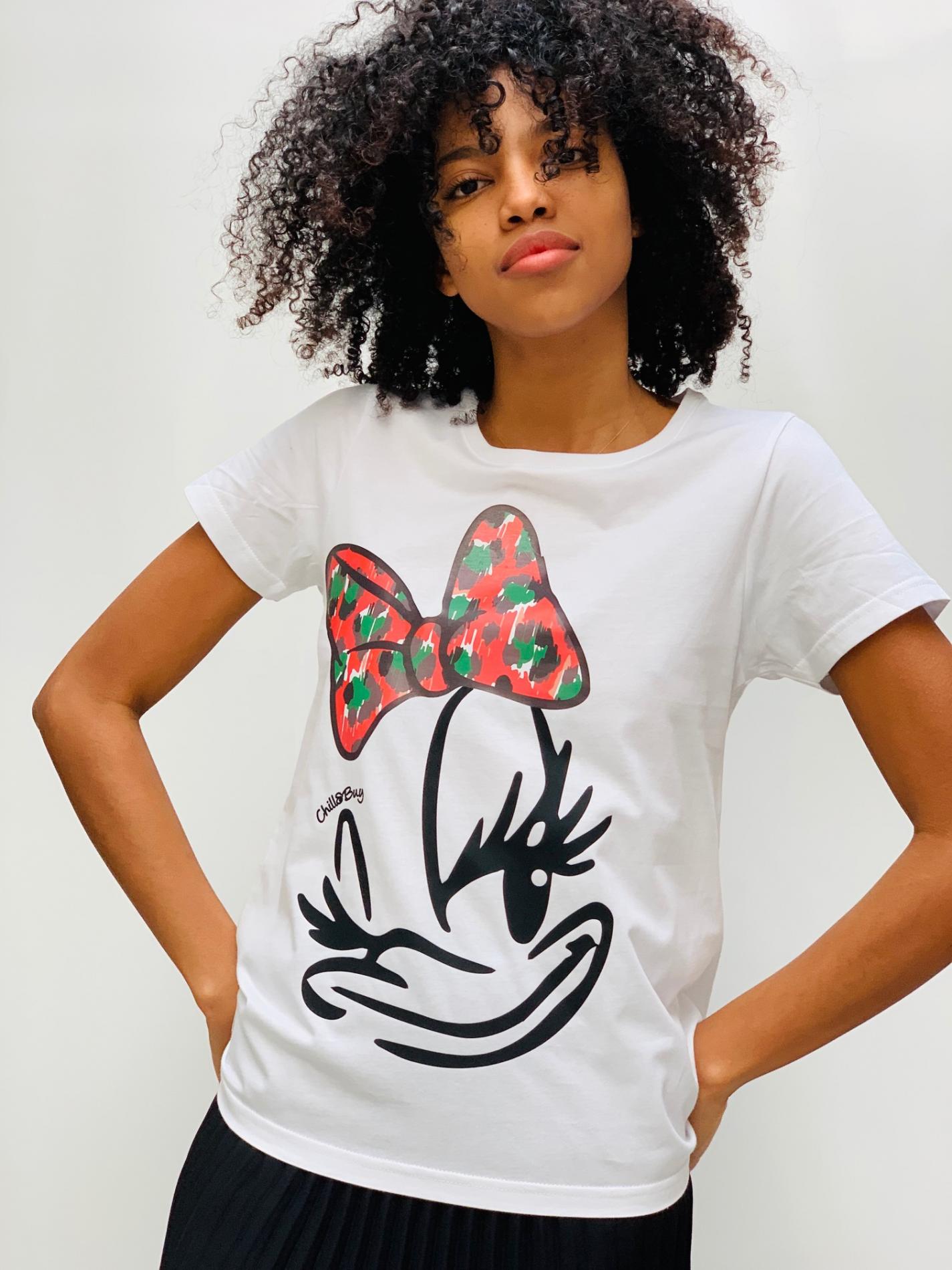 Camiseta Daisy Chill&Buy - Cloe Boutique